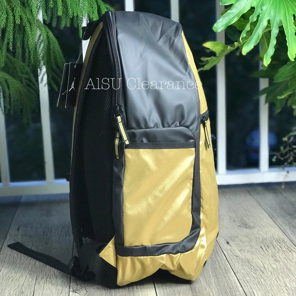 NWT Nike Reflector Backpack Gold Unisex AUTHENTIC - Picture 2 of 6
